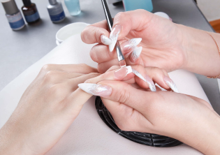 Аппаратный маникюр